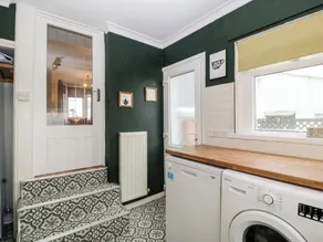 Lush House - Image 3