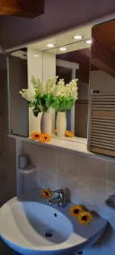Cottage with Balcony – Comfort and Peace Surrounded by Greenery - Image 2