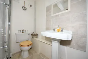 Self catering B&B or short holiday let - Image 3