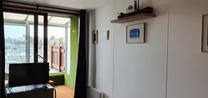 Perros, pleine vue mer, studio rénové face à la plage de Trestraou - Image 2