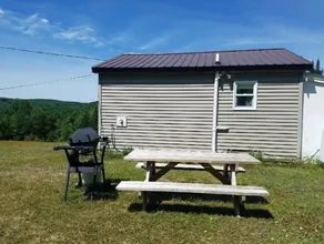 03) The Wolf Den Cabin - Image 4