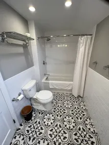 Great home walkable to everything! - Image 5