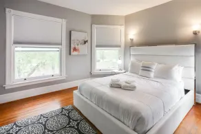 Lovely  2 Bdrm Apartment on Bidwell Pkwy off Elmwood - 2nd Floor - Image 4