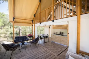 Family holiday property up to 20p with gites 2kms from the Pont du Gard - Image 4