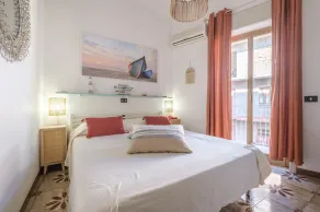 Casa de férias 'La Marchese' perto da Praia com Terraço & Wi-Fi - Image 4