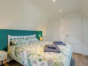 Alojamiento de 1 habitaciones en Baston - Image 4
