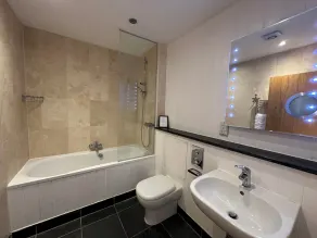 4 Out Of The Blue, Croyde - Free Parking & WiFi - Pet Friendly - Image 3