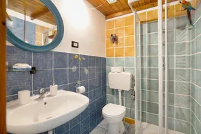 Holiday Apartment Acciuga House with Balcony, Shared Garden & Wi-Fi - Image 3