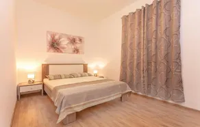 Schöne Wohnung in Šibenik - Image 4