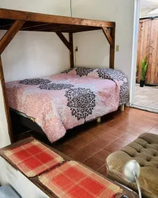 Jaguar Studio - 1 double-bed, kitchen & terrace - Image 4
