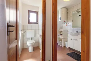 Lakeside Serenity House - Happy Rentals - Image 5