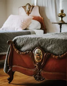 Mayberry Mansion of Route 66, Claremore - Image 4