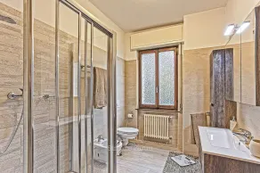 3½-room apartment with terrace, balcony and fantastic lake view - Image 2