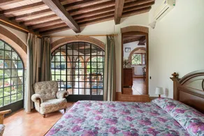 Villa in Bibbona with 2 bedrooms sleeps 4 - Image 4