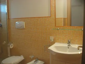 Cottage dans le vert avec vue mer et piscine - Image 4