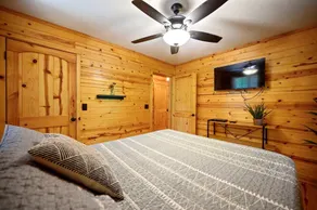 Kalo Cabin Secluded Stay - Image 5