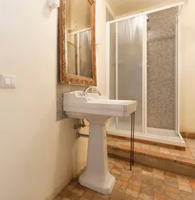 Appartements dans un ancien palais avec des trésors culturels - Image 4