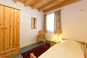 Holiday Apartment 'Maribell Appartement' with Lake View, Rowboat, Balcony and Wi-Fi - Image 4