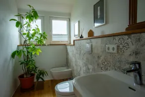Casa de férias 'Stilvolles Haus In Borsum' com terraço privado, jardim privado e acesso Wi-Fi - Image 4