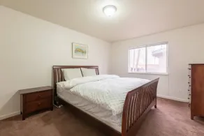 Spacious 2BR House Historic Downtown Roseville - Image 4