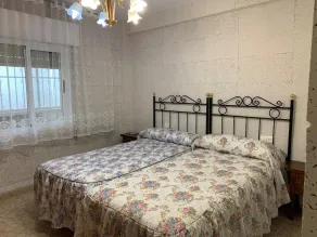 Well equipped apartment with easy parking. Ideal starting point for your routes. - Image 5
