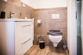 Exclusive 145 m² apartment on the first floor, with 3 bathrooms - Image 2