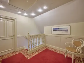 Chic and classic country house with 4 bathrooms - Image 5