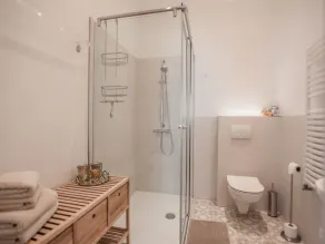 Herrliches Einfamilienhaus am Rande eines Flusses - Image 3