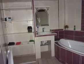 Cozy Triplex - Image 5