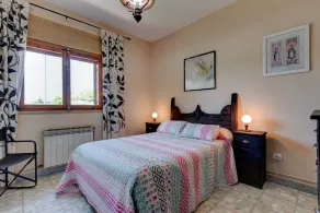 Victoriana Riaza Farm. Ideal for families up to 8 people. Large Garden. - Image 5