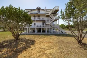 Unit 8 Fun, Boho 2-Bedroom Unit at River Ranch Inn - Image 3
