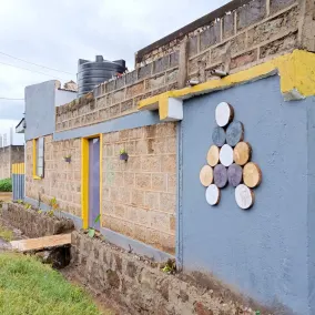 Wrech House Sagana 1989 - PAY BEFORE ARRIVAL -3 Rooms, 4 Beds, Kitchen & Bathroom - Image 3