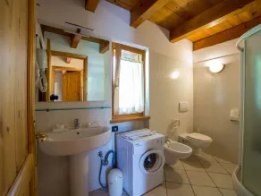 Chalet-village situated in a quiet area - Image 2