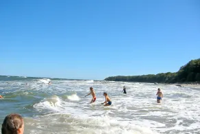 Strandhaus Mönchgut Ferienwohnung 06 mit Sauna- und Schwimmbadnutzung im AHOI Sellin - Image 4