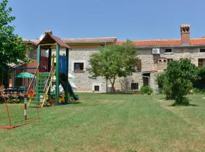 Authentic Istrian Holiday Home for Unforgettable Stays - Image 3