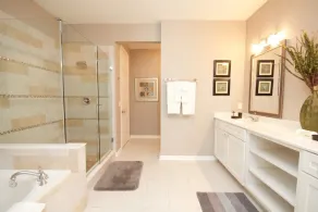 10-106 2 Bedroom Condo by RedAwning - Image 3