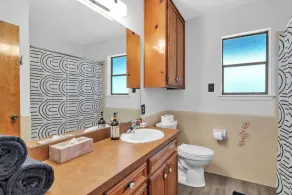 Lake House At Granbury 3 Bedroom Home - Image 3