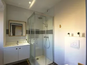 Spacious gîte with jacuzzi and garden in Montchal - Image 4