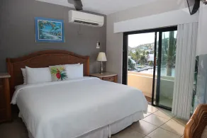Point Pleasant Resort- Luxury Waterfront Villa with Amazing Ocean Views! - Image 5