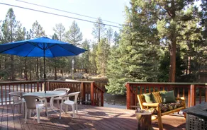 Super Cozy 2 Bedroom 1 Bath With Spa and Deck - Image 4