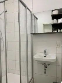 Single room-Classic-Private Bathroom-No view-Apartment - Image 2