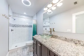 WOW…..beaches just 2 miles away, heated pool, hot tub and room for boat or RV. - Image 5