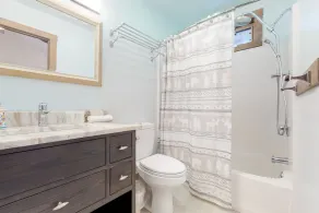 Luxurious home with hot tub for 7, game room, fireplace, central AC, & WD - Image 4