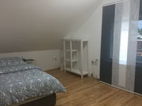 HOUSE with 3 bedrooms and garden - Image 3