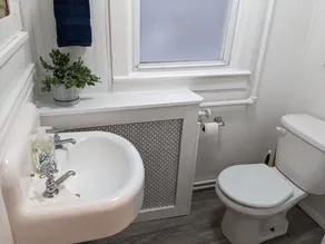 7th & Central-Cozy 2bed/1bath 1st floor condo - Image 2