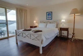 Snellings Beach House - Image 5
