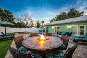 2800 sq ft 4 Bed 4 Bath Beachside Home mit beheiztem Pool / Spa, Pool Tbl & Golf Cart - Image 5