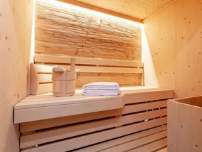 Apartment with a sauna and a SW-facing terrace - Image 2