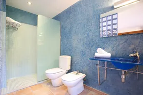 1ESQ 01 - Casa de 6 habitaciones con jardín y piscina privada situada en Llafranc a 800m de la playa - Image 2