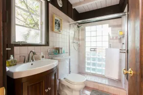 Bungalow isolé sur trois étages de séquoias de séquoias, séquoias, bain à remous privé - Image 3